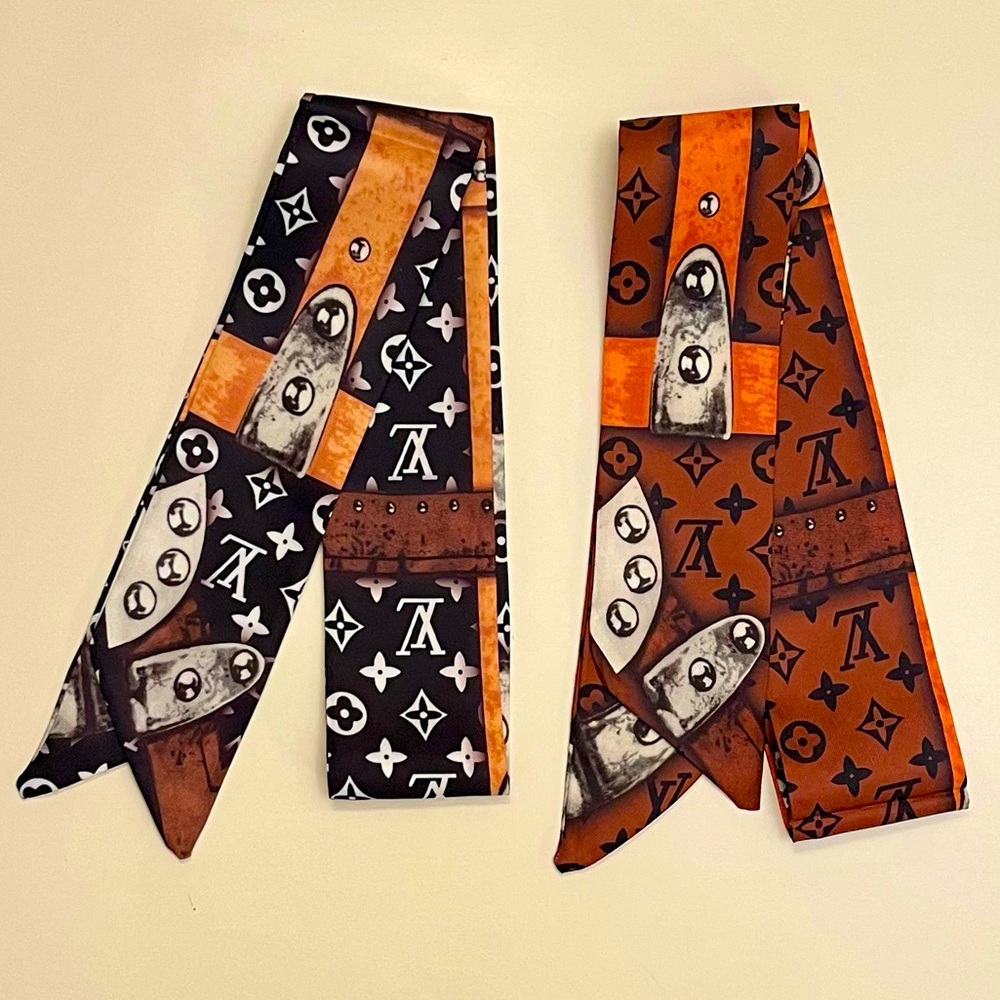 👛 Chains and Monogram Print Twilly Bandeau Wrap Scarf - Picture 6 of 6